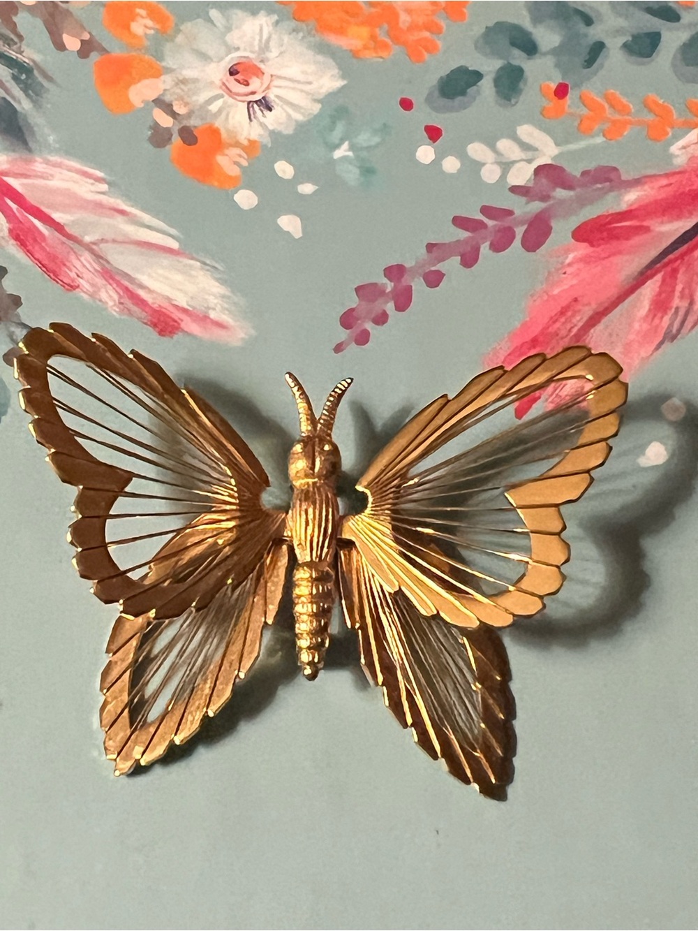 Monet polished gold butterfly pin brooch wire wings